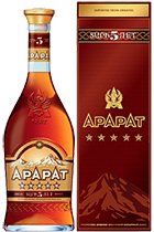 Ararat 5 years 0,7L gift box